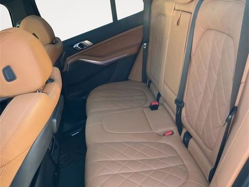 Used 2023 BMW X5 xDrive40i w/ Premium Package image 13