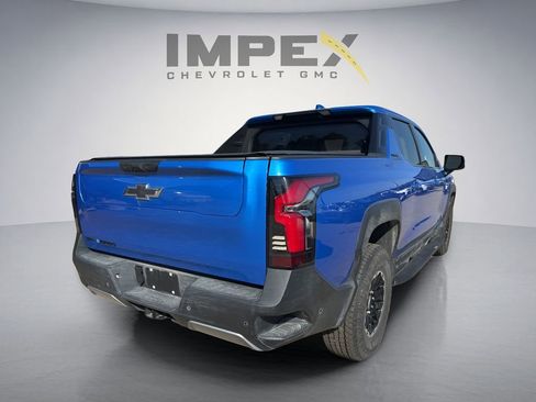 Used 2026 Chevrolet Silverado EV Trail Boss AWD/4WD image 4