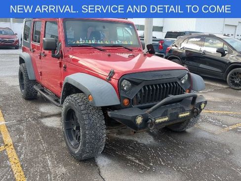 Used 2012 Jeep Wrangler Unlimited Sport image 3