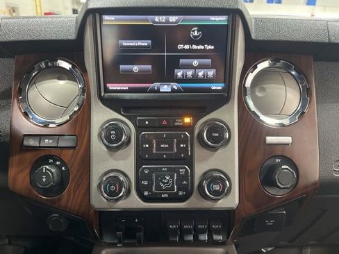 Used 2014 Ford F350 Lariat image 41