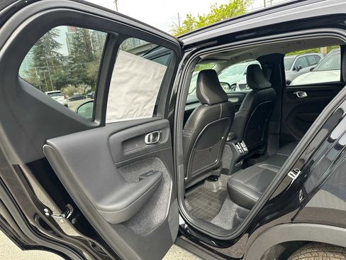 New 2026 Volvo XC40 B5 Ultra w/ Climate Package AWD/4WD image 16