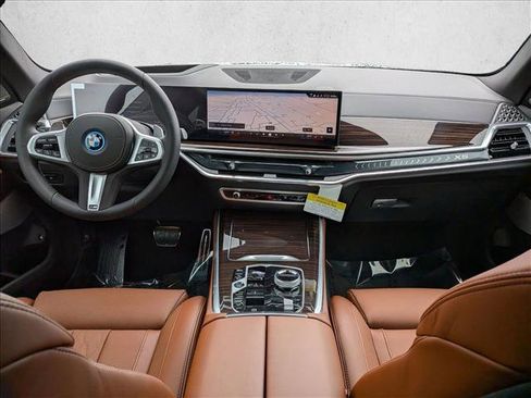 New 2026 BMW X5 xDrive50e image 16