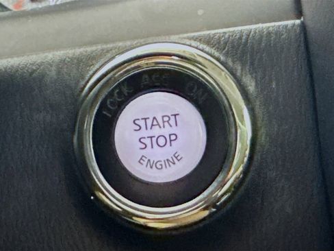 Used 2022 Nissan Armada SL image 20