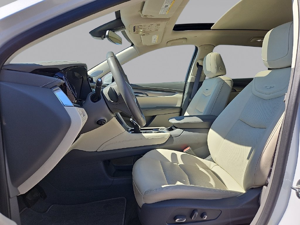 Used 2024 Cadillac XT5 Premium Luxury FWD image 15