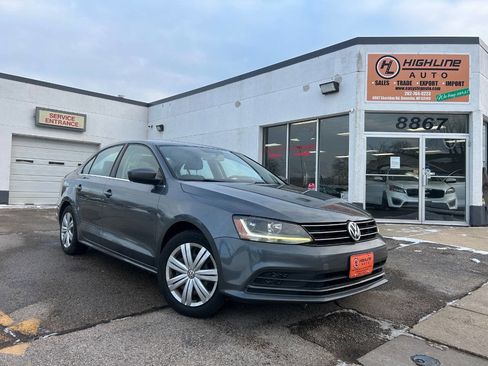 Used 2017 Volkswagen Jetta S image 2