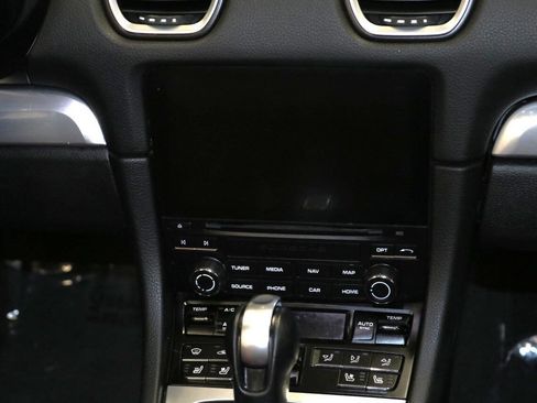 Used 2018 Porsche 718 Boxster RWD image 55