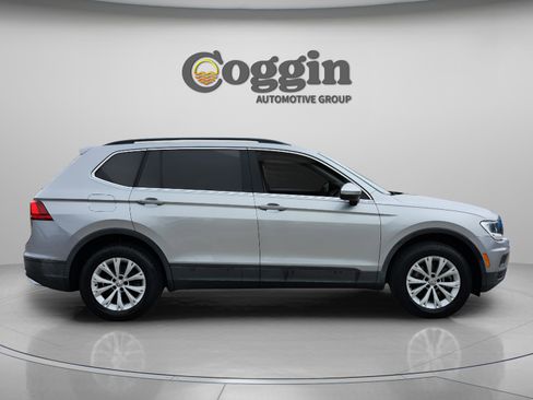 Used 2019 Volkswagen Tiguan SE w/ Panoramic Sunroof Package image 5