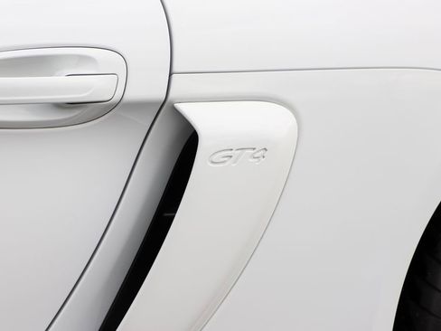 Used 2016 Porsche Cayman GT4 image 46