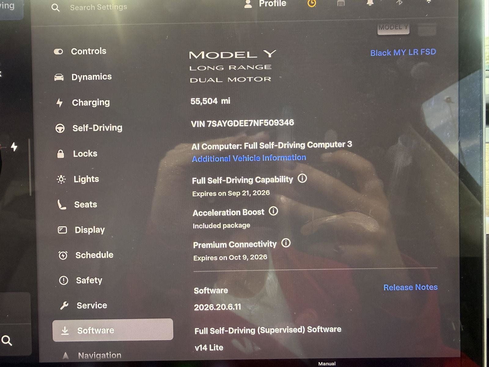 Used 2022 Tesla Model Y Long Range AWD/4WD image 25