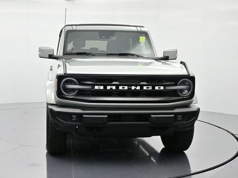 Certified 2024 Ford Bronco Outer Banks image 2