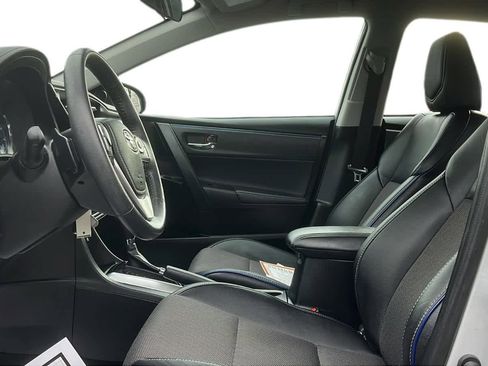 Used 2017 Toyota Corolla SE image 10