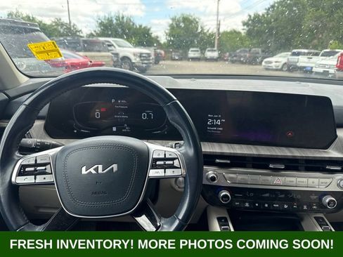 Used 2023 Kia Telluride EX w/ EX Captain's Chair Package FWD image 8