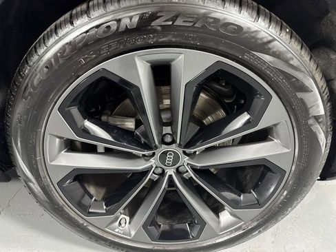 Used 2025 Audi Q7 3.0T Premium Plus w/ Premium Plus Package image 3