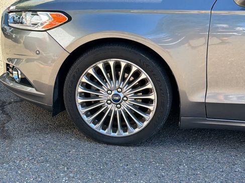 Used 2014 Ford Fusion Titanium FWD image 9