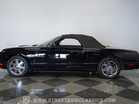 Used 2003 Ford Thunderbird image 23