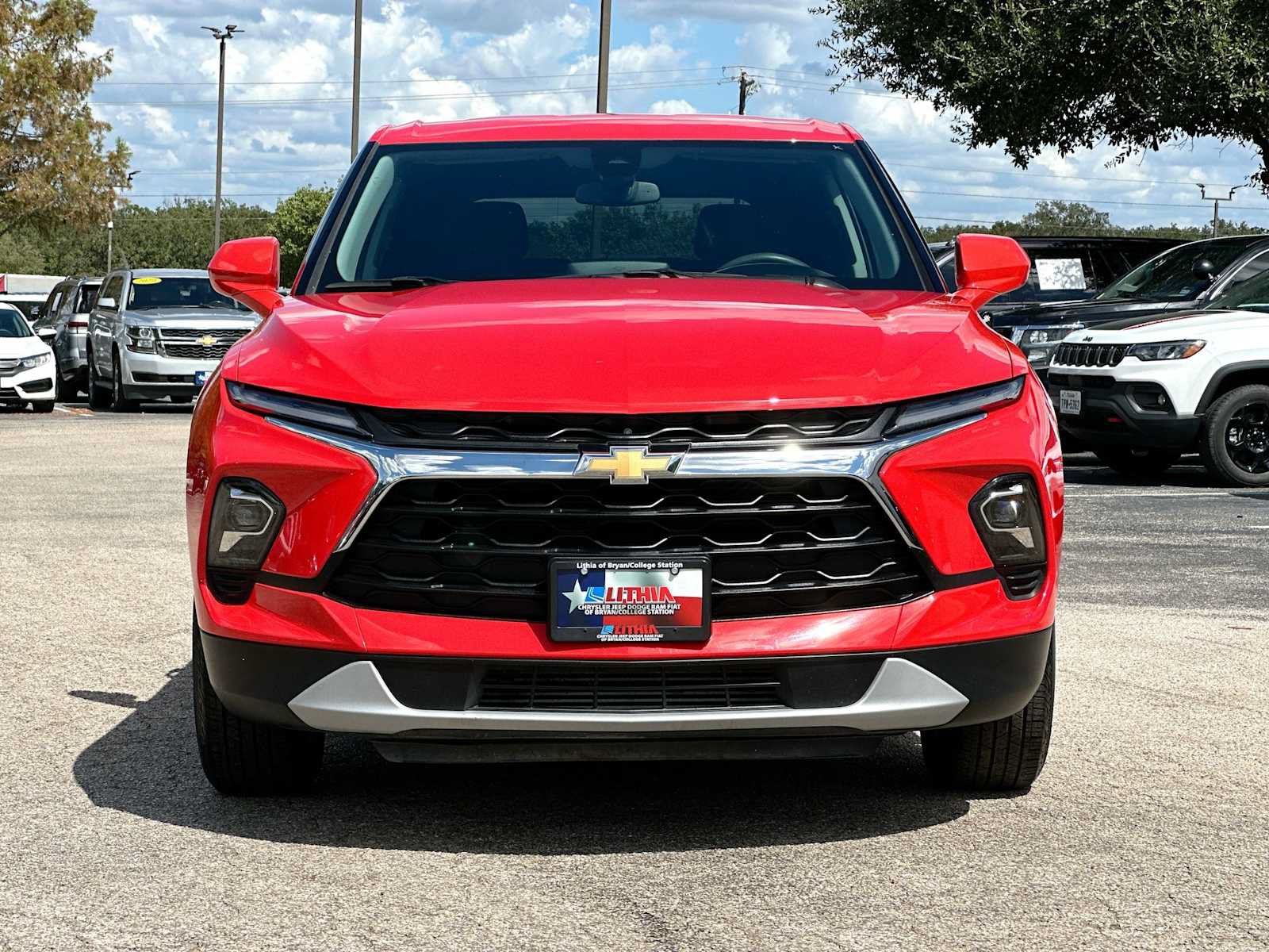 Used 2025 Chevrolet Blazer LT FWD image 10