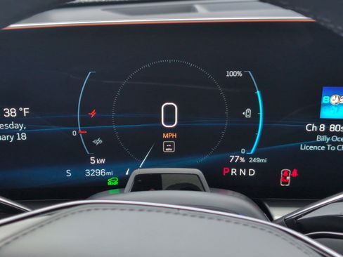 Used 2025 Cadillac Lyriq Luxury image 16