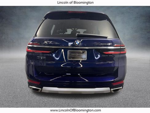 Used 2023 BMW X7 xDrive40i w/ Premium Package AWD/4WD image 6
