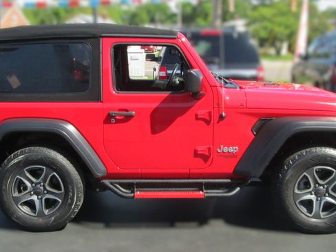 Used 2020 Jeep Wrangler Sport AWD/4WD image 6