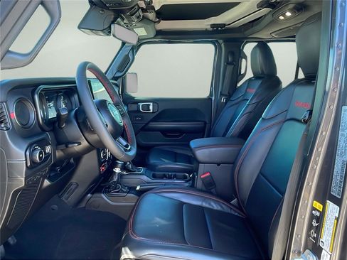 Used 2024 Jeep Wrangler Unlimited Rubicon w/ Technology Group image 20