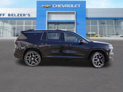 New 2026 Chevrolet Traverse High Country image 2
