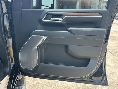 Used 2024 GMC Sierra 2500 Denali w/ Technology Package AWD/4WD image 14