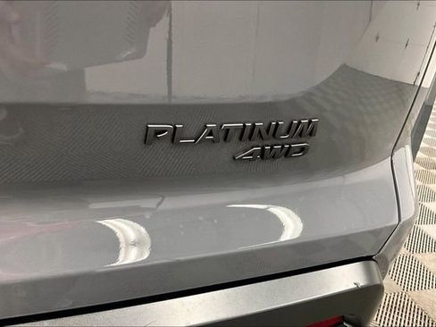 New 2026 Nissan Pathfinder Platinum image 19