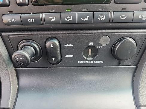 Used 2002 Ford Thunderbird RWD image 6