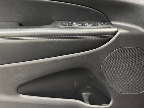Used 2019 Jeep Grand Cherokee Altitude AWD/4WD image 28