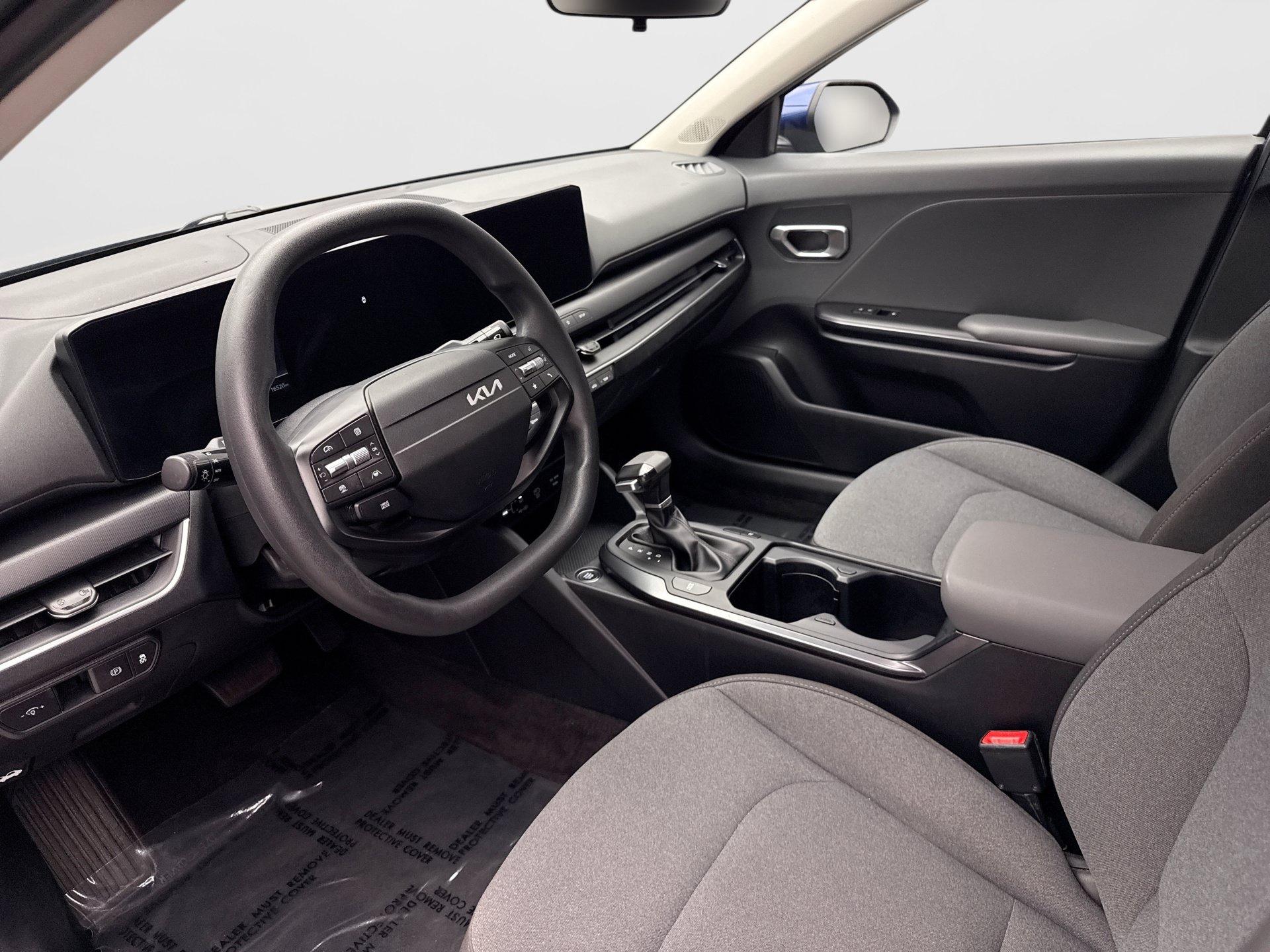 Used 2025 Kia K4 FWD image 10