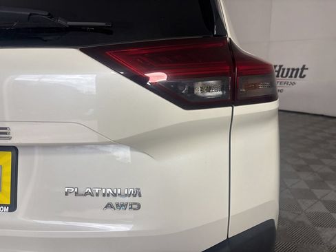 Used 2021 Nissan Rogue Platinum AWD/4WD image 38