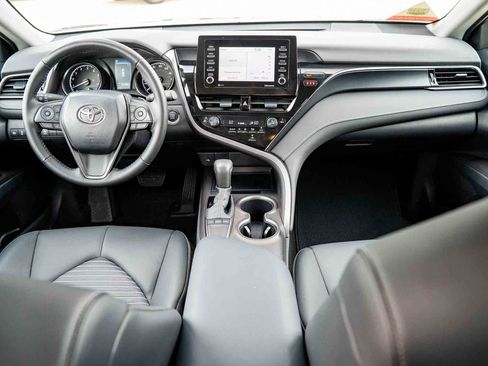 New 2026 Toyota RAV4 XSE AWD/4WD image 25