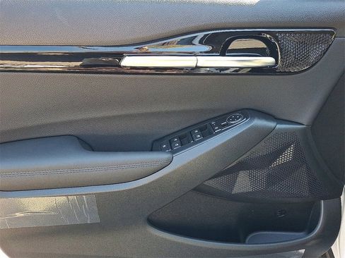 New 2026 Kia Seltos S image 8