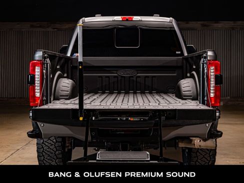 Used 2025 Ford F250 Lariat w/ Lariat Ultimate Package image 9