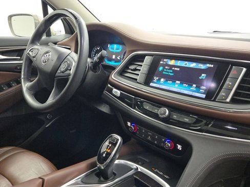 Used 2018 Buick Enclave Avenir image 9