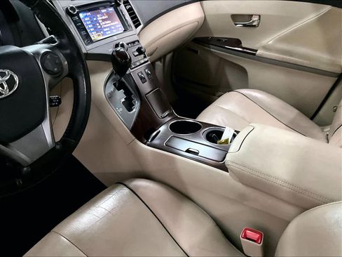 Used 2014 Toyota Venza XLE w/ XLE Premium Package FWD image 18