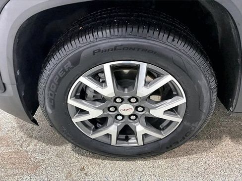 Used 2023 GMC Acadia SLE w/ LPO, Black Accent Package image 36