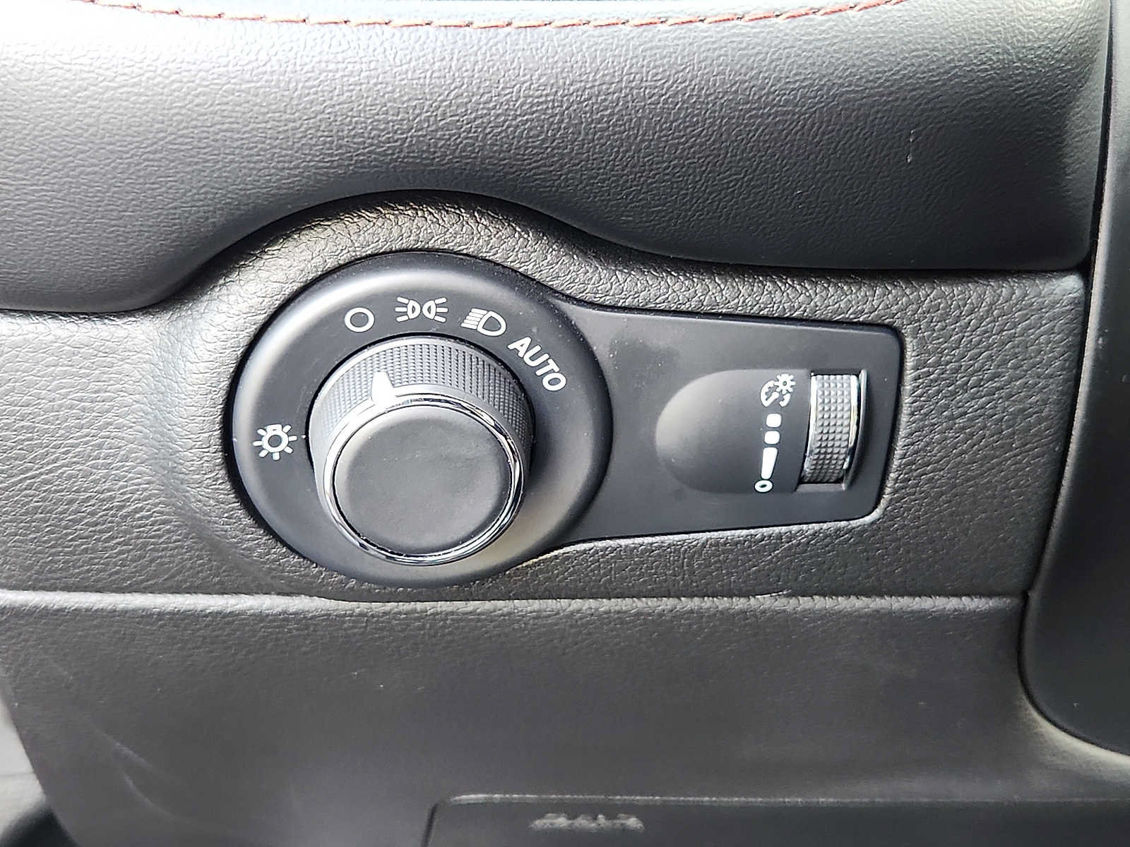 Used 2024 Dodge Durango GT AWD/4WD image 22
