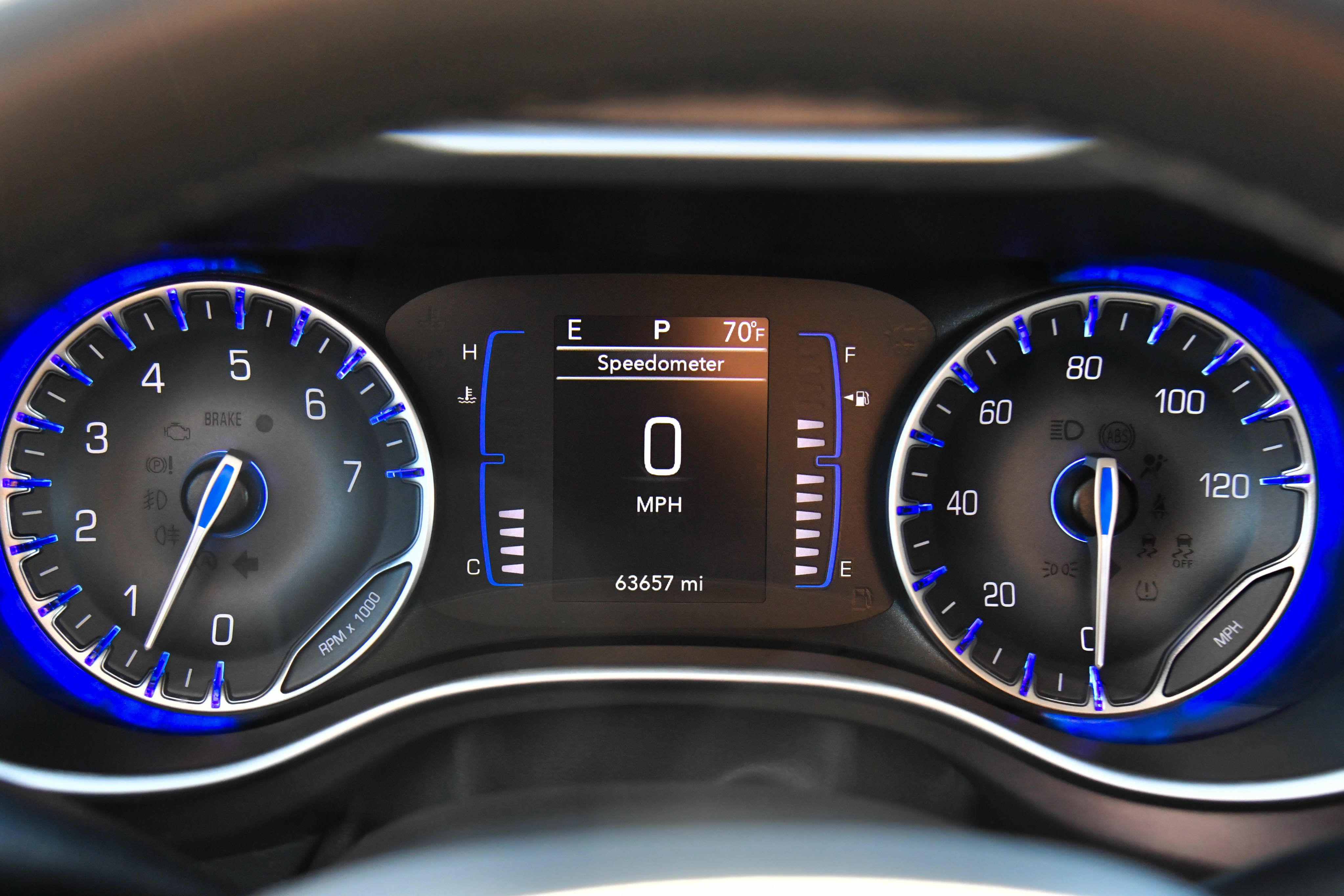 Used 2023 Chrysler Voyager LX FWD image 29