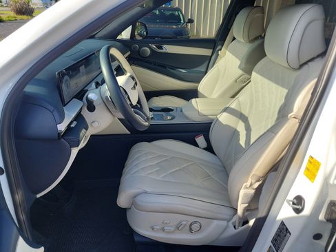 Used 2025 Genesis GV80 3.5T Prestige AWD/4WD image 22