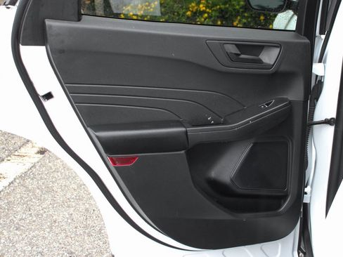 Used 2024 Ford Escape Active image 33