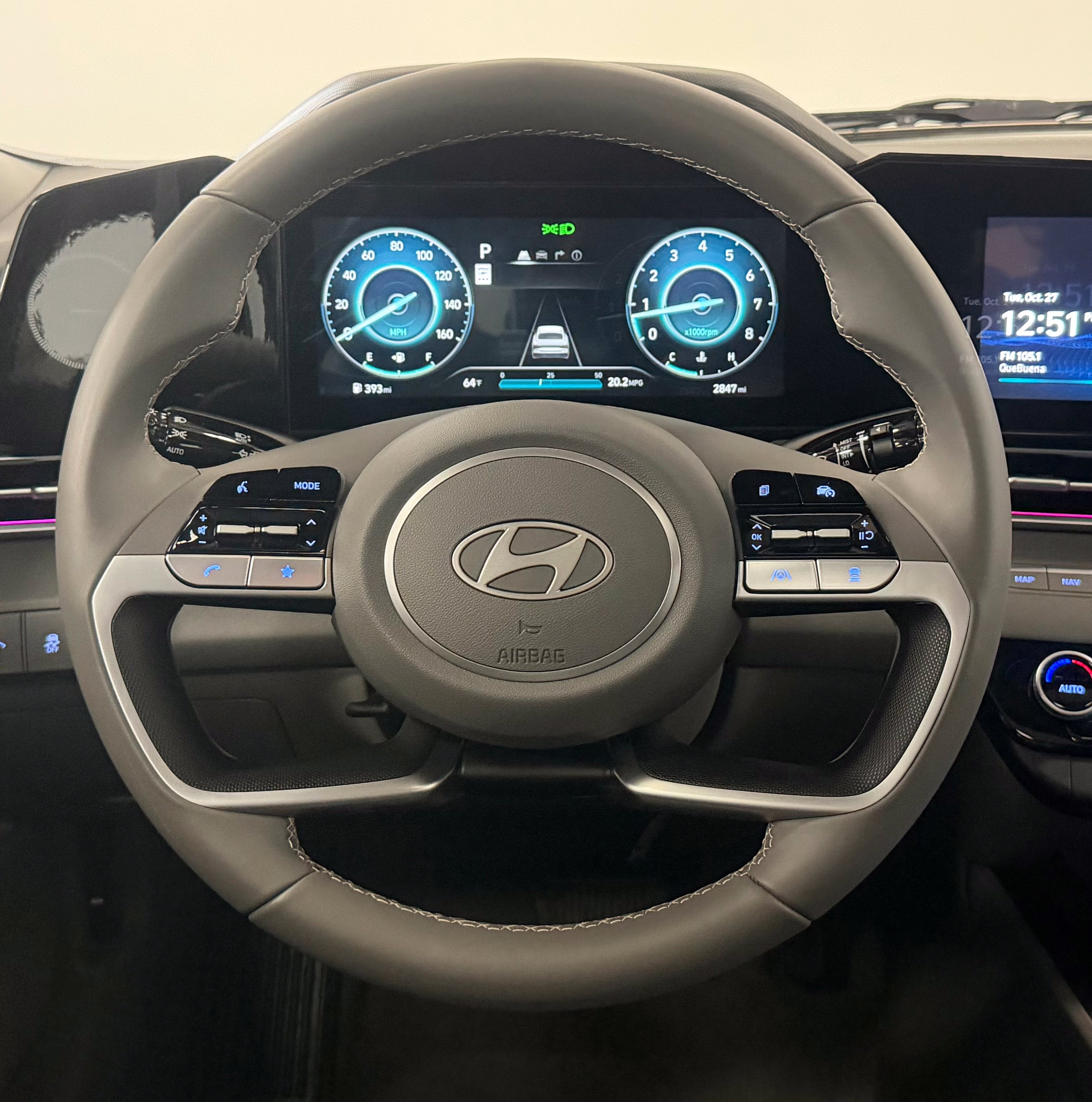 Used 2025 Hyundai Elantra SEL FWD image 16