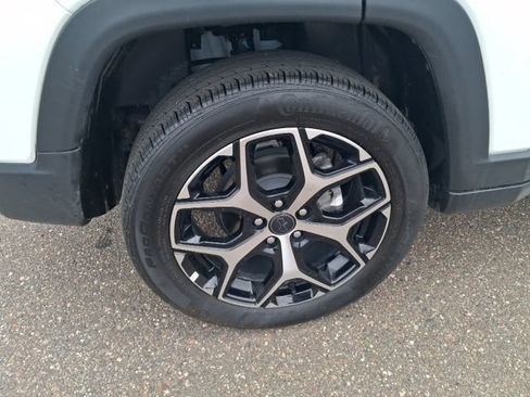 Used 2025 Jeep Compass Limited AWD/4WD image 10