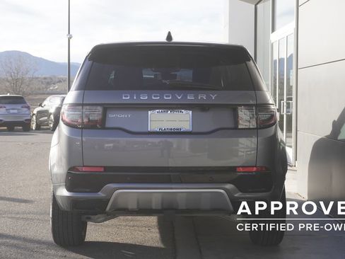 Used 2025 Land Rover Discovery Sport S image 6