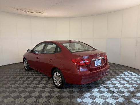 Used 2010 Hyundai Elantra GLS FWD image 6