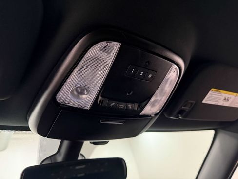 Used 2025 Dodge Durango GT AWD/4WD image 86