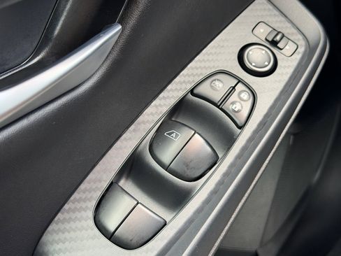 Used 2024 Nissan Sentra SV FWD image 26