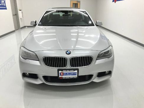 Used 2013 BMW 535i . image 3