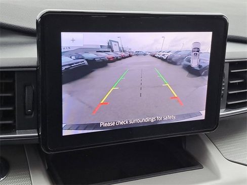 Used 2023 Ford Explorer XLT w/ Equipment Group 202A image 17