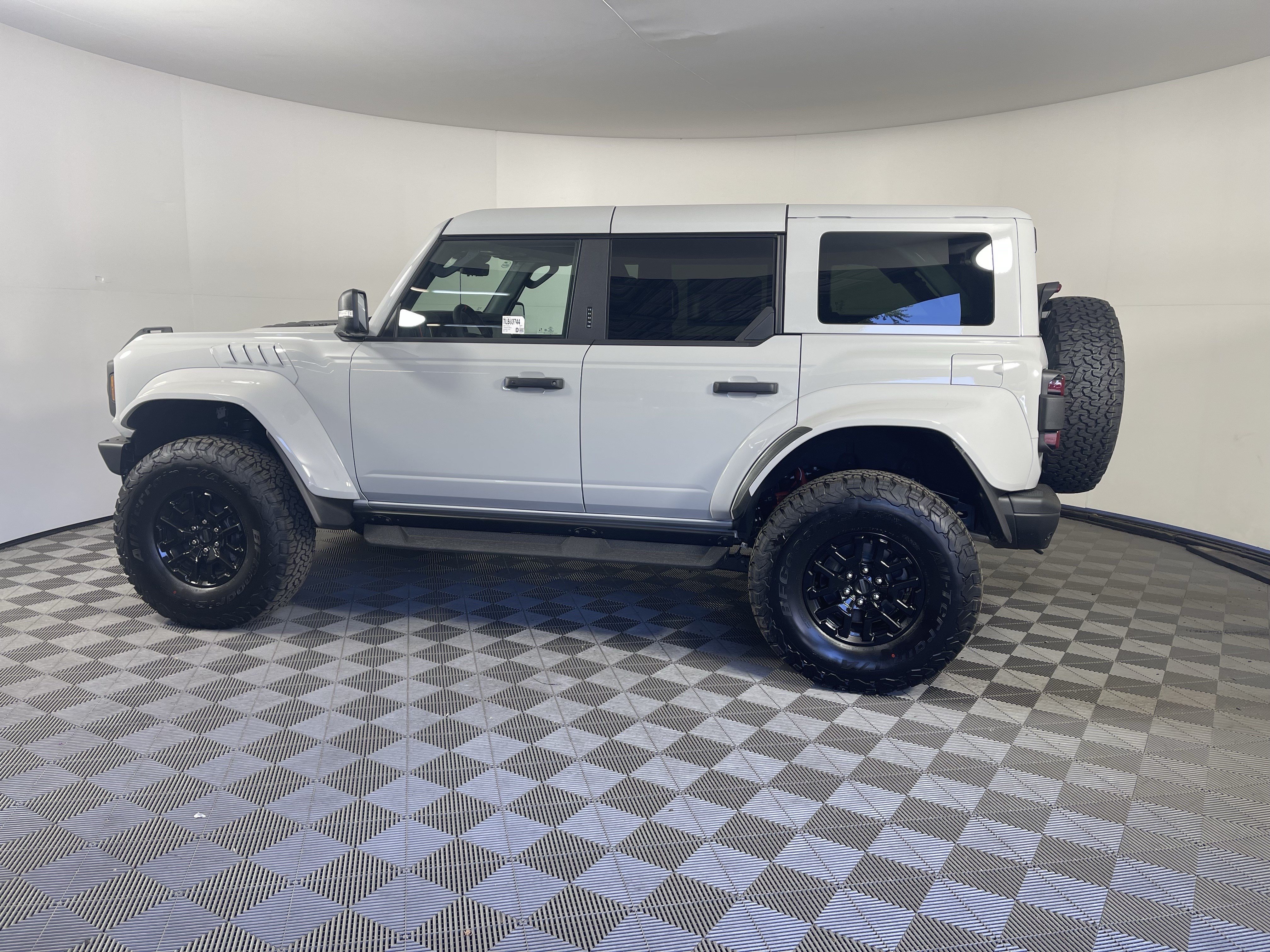 New 2026 Ford Bronco Raptor AWD/4WD image 2